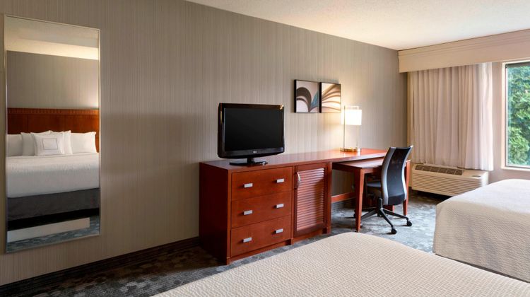 Courtyard Akron Fairlawn Room