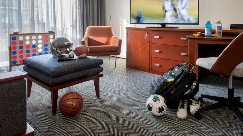 <b>Courtyard by Marriott Annapolis Suite</b>. Images powered by <a href="https://www.leonardoworldwide.com/" title="Leonardo Worldwide" target="_blank">Leonardo</a>.
