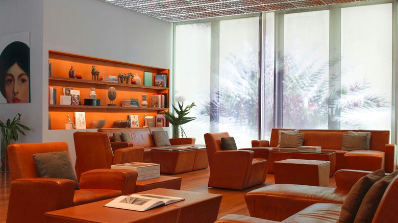 <b>Renaissance Barcelona Fira Hotel Lobby</b>. Images powered by <a href="https://www.leonardoworldwide.com/" title="Leonardo Worldwide" target="_blank">Leonardo</a>.