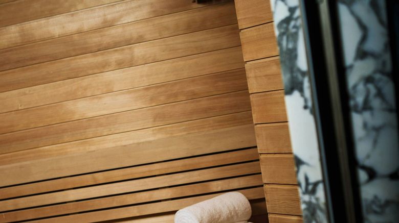 <b>Renaissance Beijing Wangfujing Hotel Suite</b>. Images powered by <a href="https://www.leonardoworldwide.com/" title="Leonardo Worldwide" target="_blank">Leonardo</a>.