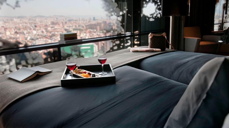 Renaissance Barcelona Fira Hotel Suite