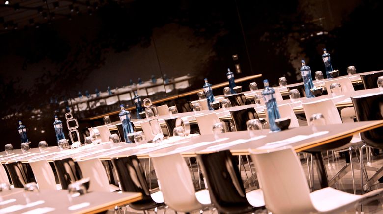 <b>Renaissance Barcelona Fira Hotel Meeting</b>. Images powered by <a href="https://www.leonardoworldwide.com/" title="Leonardo Worldwide" target="_blank">Leonardo</a>.