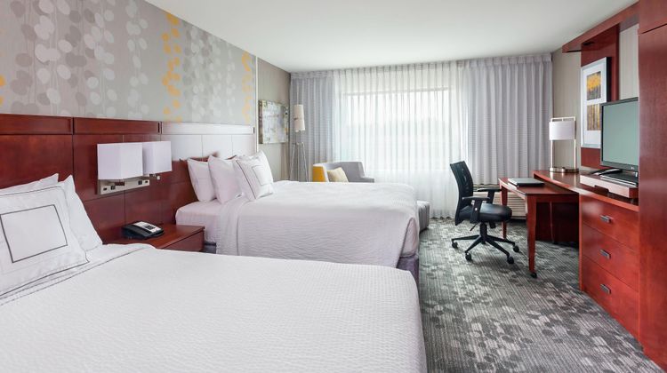 Courtyard by Marriott Kalamazoo Room