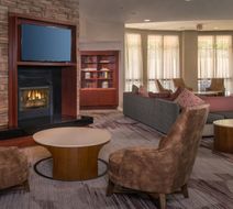 Courtyard BWI/Fort Meade Lobby