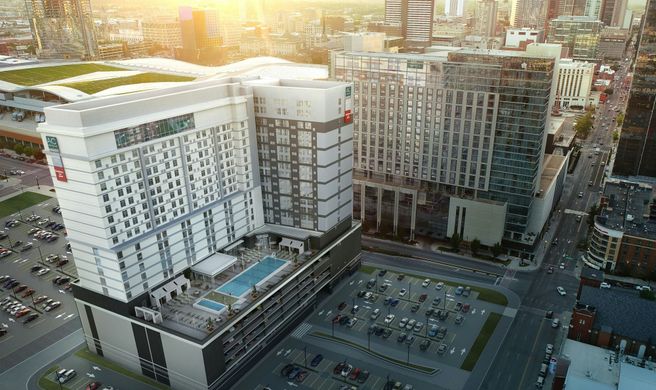AC Hotel Nashville Downtown Exterior