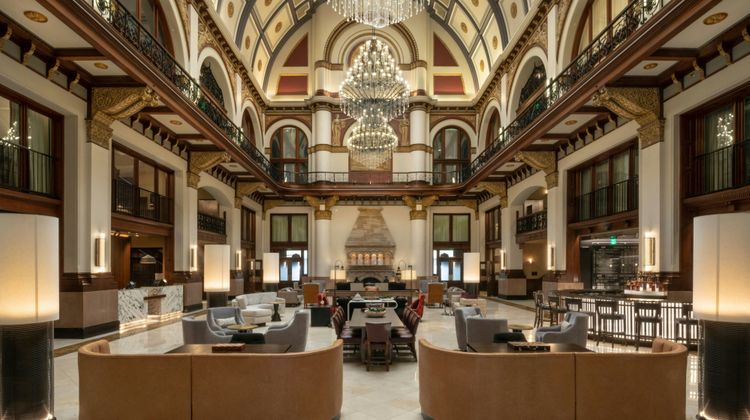 Union Station Hotel Autograph Collection Lobby
