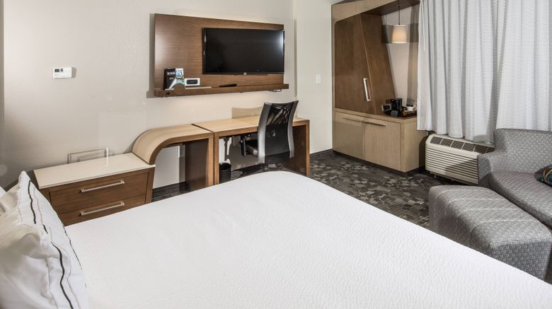 <b>Courtyard Columbia Cayce Room</b>. Images powered by <a href="https://www.leonardoworldwide.com/" title="Leonardo Worldwide" target="_blank">Leonardo</a>.