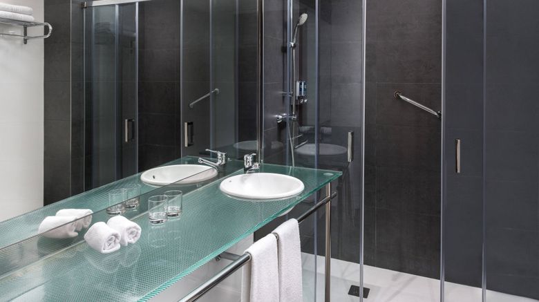 <b>Four Points by Sheraton BCN Diagonal Room</b>. Images powered by <a href="https://www.leonardoworldwide.com/" title="Leonardo Worldwide" target="_blank">Leonardo</a>.