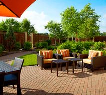 Courtyard Akron Stow Exterior