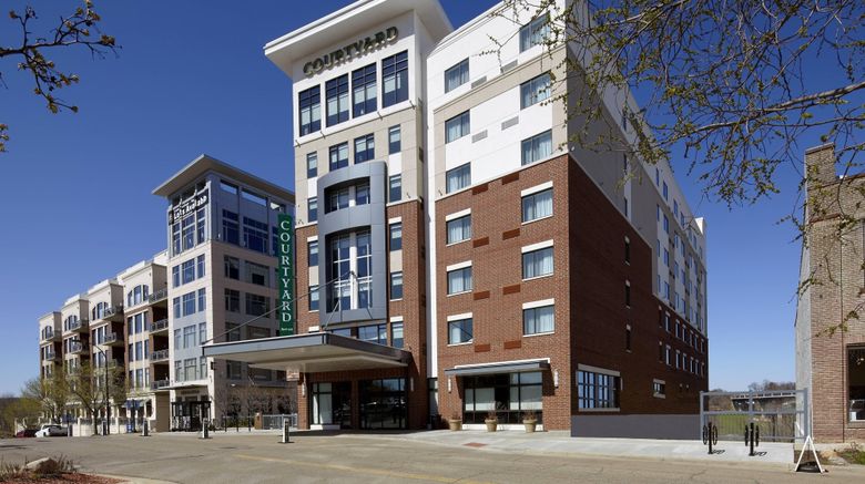 Courtyard Akron Downtown Exterior. Images powered by <a href="https://www.leonardoworldwide.com" target="_blank" rel="noopener">Leonardo</a>.