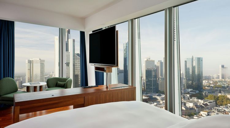 JW Marriott Hotel Frankfurt Suite