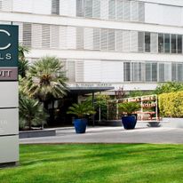 AC Victoria Suites