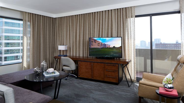 The Worthington Renaissance Fort Worth Suite