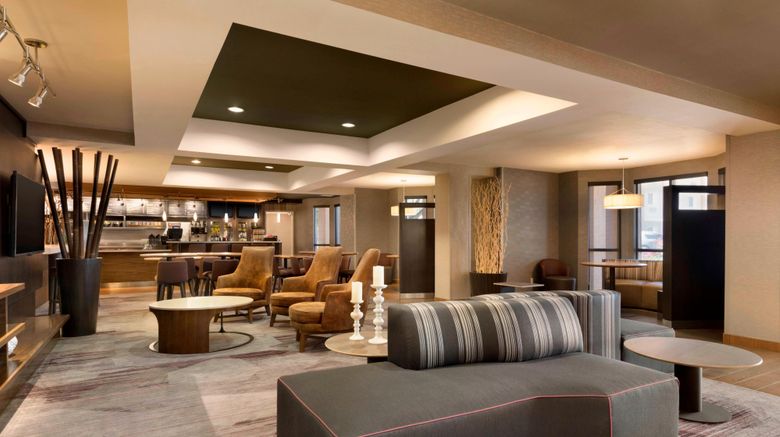 <b>Courtyard Bloomington/Normal Lobby</b>. Images powered by <a href="https://www.leonardoworldwide.com/" title="Leonardo Worldwide" target="_blank">Leonardo</a>.
