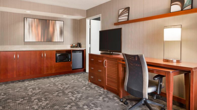 <b>Courtyard Bloomington/Normal Suite</b>. Images powered by <a href="https://www.leonardoworldwide.com/" title="Leonardo Worldwide" target="_blank">Leonardo</a>.