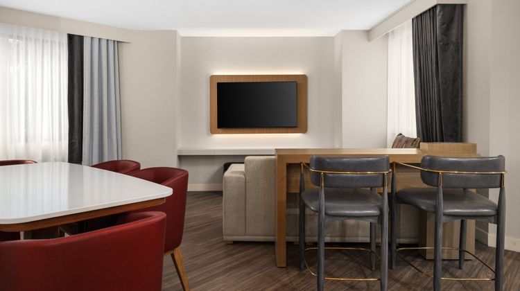 Crowne Plaza Virginia Beach Town Center Room