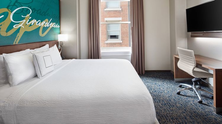 Courtyard Cape Girardeau Downtown Room