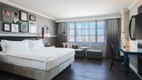 <b>The Lindy Renaissance Charleston Hotel Room</b>. Images powered by <a href="https://www.leonardoworldwide.com/" title="Leonardo Worldwide" target="_blank">Leonardo</a>.