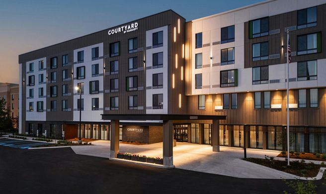 Courtyard Cleveland Marriott Exterior