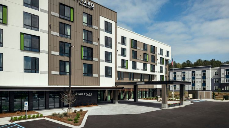 Courtyard Cleveland Marriott Exterior