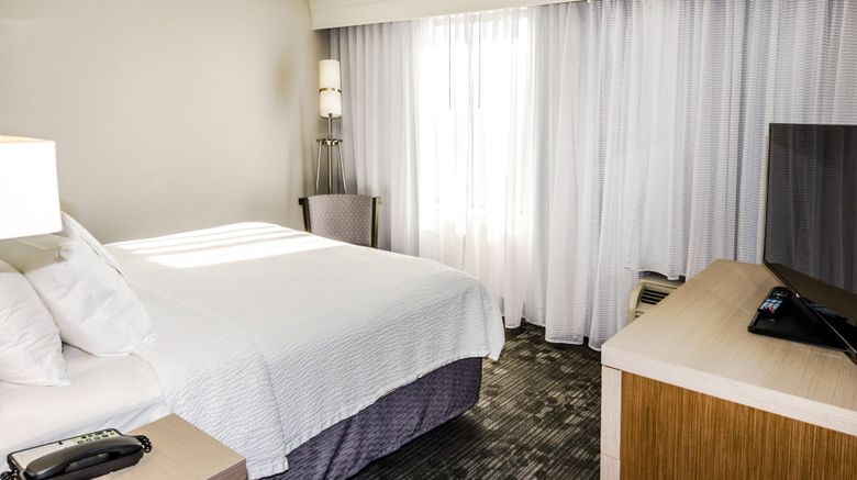 <b>Courtyard by Marriott Nashville Opryland Suite</b>. Images powered by <a href="https://www.leonardoworldwide.com/" title="Leonardo Worldwide" target="_blank">Leonardo</a>.