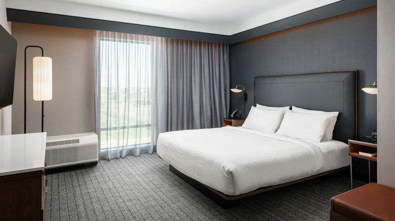 <b>Courtyard Cleveland Marriott Suite</b>. Images powered by <a href="https://www.leonardoworldwide.com/" title="Leonardo Worldwide" target="_blank">Leonardo</a>.