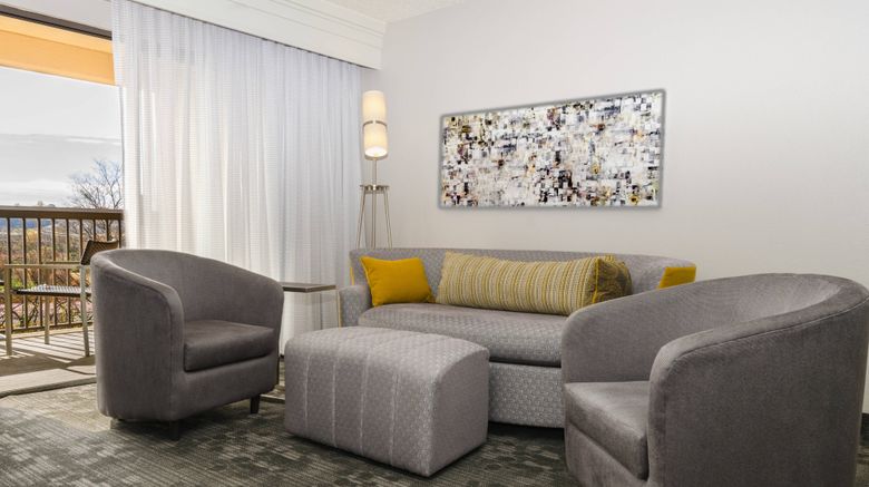 <b>Courtyard by Marriott Nashville Opryland Suite</b>. Images powered by <a href="https://www.leonardoworldwide.com/" title="Leonardo Worldwide" target="_blank">Leonardo</a>.