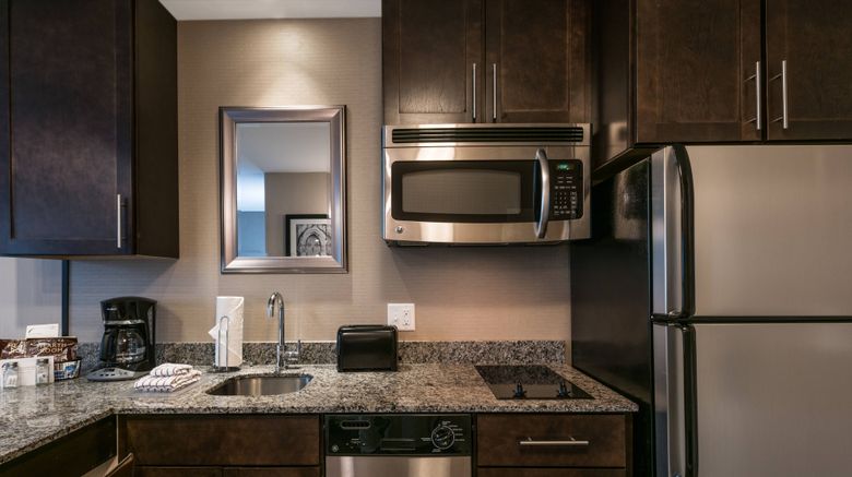 <b>Residence Inn by Marriott Boston Needham Room</b>. Images powered by <a href="https://www.leonardoworldwide.com/" title="Leonardo Worldwide" target="_blank">Leonardo</a>.