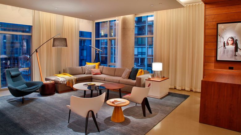 <b>Aloft Chicago Mag Mile Room</b>. Images powered by <a href="https://www.leonardoworldwide.com/" title="Leonardo Worldwide" target="_blank">Leonardo</a>.