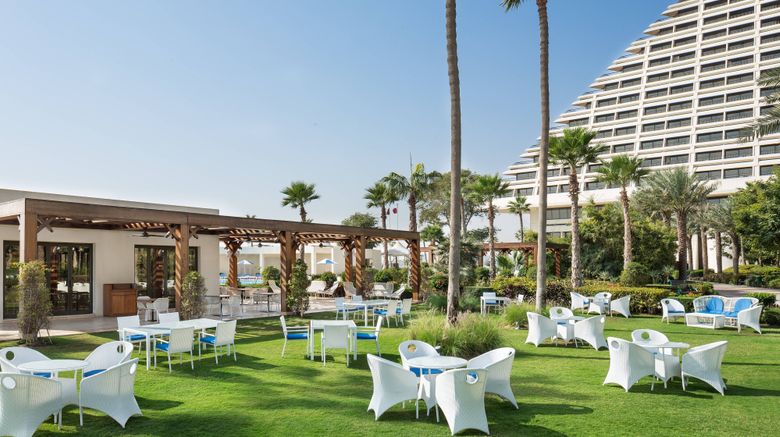 <b>Sheraton Grand Doha Resort & Conv Hotel Pool</b>. Images powered by <a href="https://www.leonardoworldwide.com/" title="Leonardo Worldwide" target="_blank">Leonardo</a>.