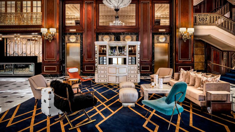 <b>The Blackstone Hotel, an Autograph Coll. Lobby</b>. Images powered by <a href="https://www.leonardoworldwide.com/" title="Leonardo Worldwide" target="_blank">Leonardo</a>.