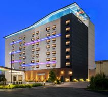 Aloft Chicago Schaumburg Exterior