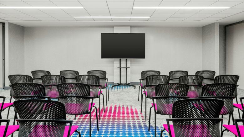 <b>Aloft Chicago Schaumburg Meeting</b>. Images powered by <a href="https://www.leonardoworldwide.com/" title="Leonardo Worldwide" target="_blank">Leonardo</a>.