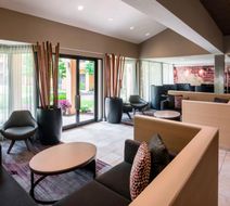 Courtyard by Marriott Chicago O'Hare Exterior