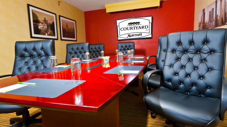 <b>Courtyard by Marriott Chicago O'Hare Meeting</b>. Images powered by <a href="https://www.leonardoworldwide.com/" title="Leonardo Worldwide" target="_blank">Leonardo</a>.