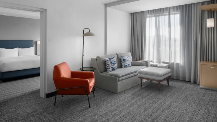 Courtyard by Marriott Charleston Room