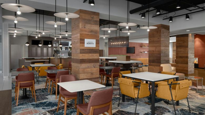 <b>Courtyard by Marriott Charleston Restaurant</b>. Images powered by <a href="https://www.leonardoworldwide.com/" title="Leonardo Worldwide" target="_blank">Leonardo</a>.