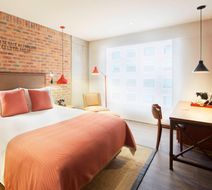 The Artisan D.C. Hotel, Autograph Coll Room
