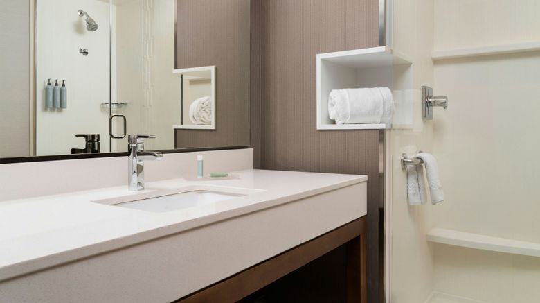 <b>Courtyard Denver North/Westminster Room</b>. Images powered by <a href="https://www.leonardoworldwide.com/" title="Leonardo Worldwide" target="_blank">Leonardo</a>.