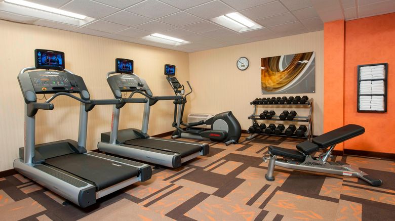 <b>Courtyard Chicago Glenview/Northbrook Health Club</b>. Images powered by <a href="https://www.leonardoworldwide.com/" title="Leonardo Worldwide" target="_blank">Leonardo</a>.