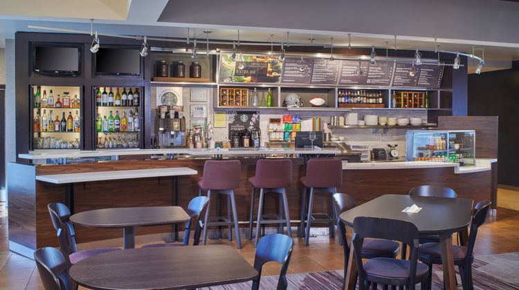 Courtyard by Marriott Detroit Warren Restaurant