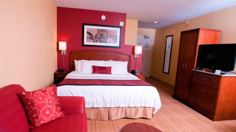 <b>Courtyard Middlebury Marriott Room</b>. Images powered by <a href="https://www.leonardoworldwide.com/" title="Leonardo Worldwide" target="_blank">Leonardo</a>.