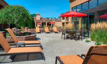Courtyard by Marriott Detroit Warren