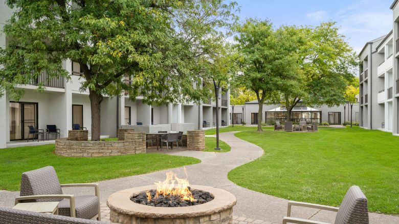<b>Courtyard Detroit Metro Airport Romulus Exterior</b>. Images powered by <a href="https://www.leonardoworldwide.com/" title="Leonardo Worldwide" target="_blank">Leonardo</a>.