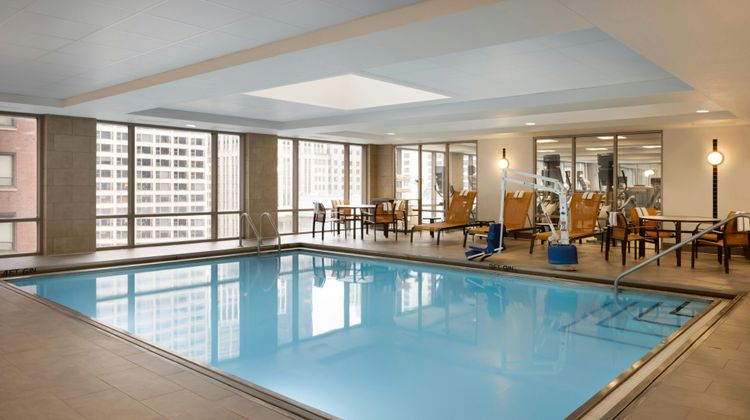 Courtyard Magnificent Mile Pool
