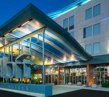 aloft Green Bay Exterior