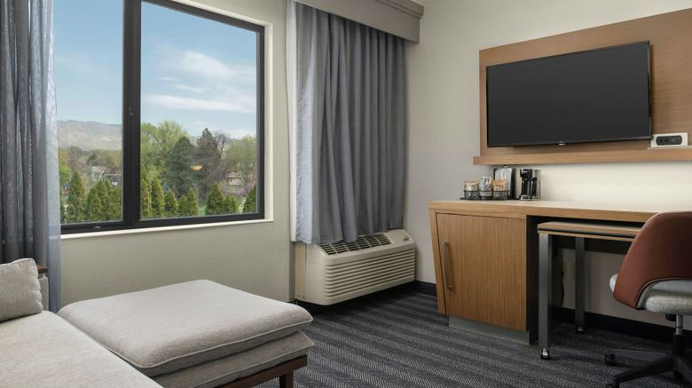 <b>Courtyard Boise Downtown Room</b>. Images powered by <a href="https://www.leonardoworldwide.com/" title="Leonardo Worldwide" target="_blank">Leonardo</a>.
