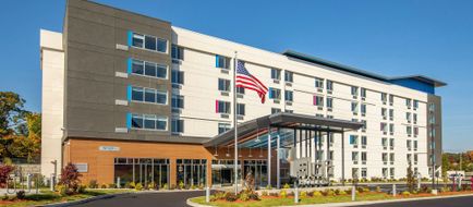 Aloft Framingham Exterior