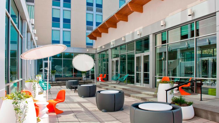 Aloft Charlotte Ballantyne Exterior