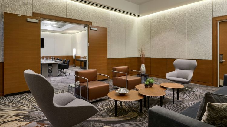 Renaissance Schaumburg Conv Center Hotel Meeting